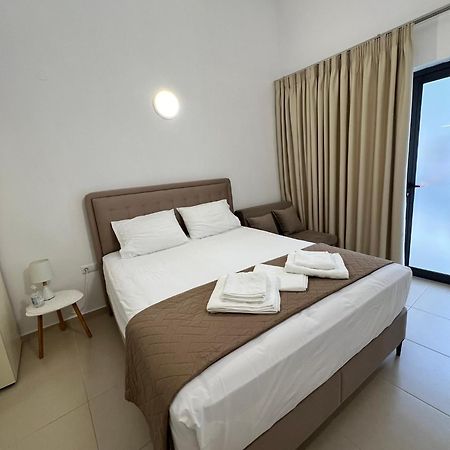 Sun'S Suites อัสโปรวาลตา ภายนอก รูปภาพ