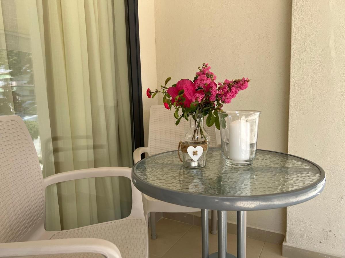 Sun'S Suites อัสโปรวาลตา ภายนอก รูปภาพ